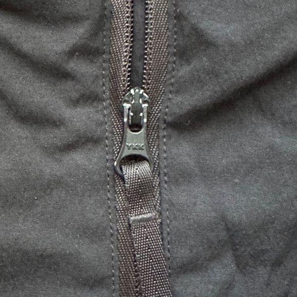 arc'teryx veilance mionn is jacket - Picture 8 of 10